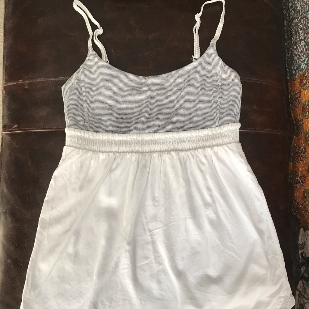Lululemon Grey and White Bliss Tank